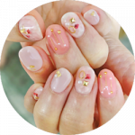 Maniküre mit Nagellack